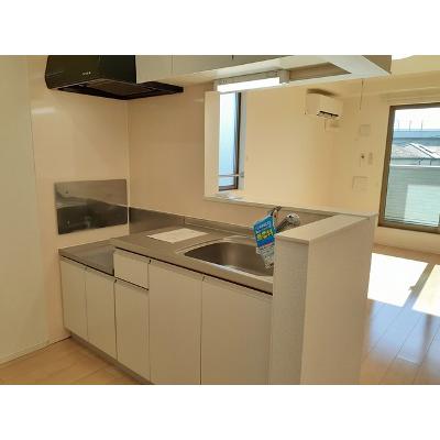 ストロベリー　ヒルズ 201【管理NO：1-022489501-02010】 ★家具家電は申し込み後に搬入します★ ★2026年10月中旬入居可能★の物件写真3