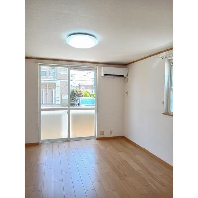 プラシード 103【管理NO：1-013081901-01030】 ★家具家電は申し込み後に搬入します★ ★2026年09月上旬入居可能★の物件写真2