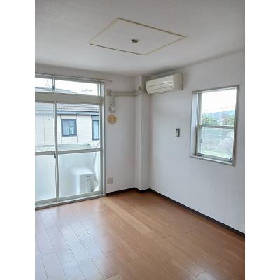リバーマウス 205【管理NO：1-004782101-02050】 ★家具家電は申し込み後に搬入します★ ★2026年10月中旬入居可能★の物件写真2