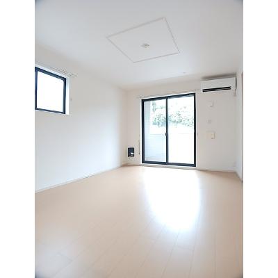 グレイス　フォレスト 106【管理NO：1-021013801-01050】 ★家具家電は申し込み後に搬入します★の物件写真2