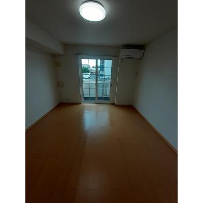 ひかり西浦 102【管理NO：1-015669401-01020】 ★家具家電は申し込み後に搬入します★の物件写真2