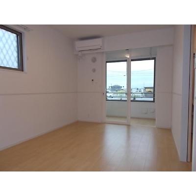 トゥモロー　Ⅱ 105【管理NO：1-024875002-01040】 ★家具家電は申し込み後に搬入します★ ★2026年11月上旬入居可能★の物件写真2