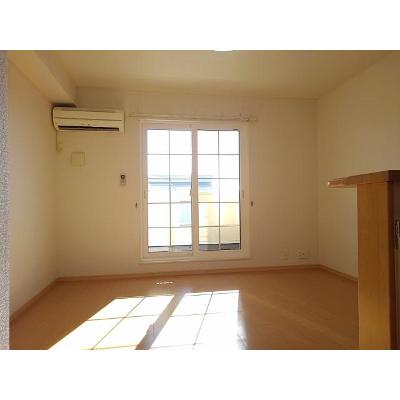 ハイアット・ネオ 205【管理NO：1-015943701-02040】 ★家具家電は申し込み後に搬入します★ ★2026年10月中旬入居可能★の物件写真2