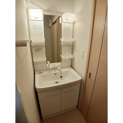 ファミリータイズⅢ 102【管理NO：1-016342701-01020】 ★家具家電は申し込み後に搬入します★ ★2026年09月下旬入居可能★の物件写真6