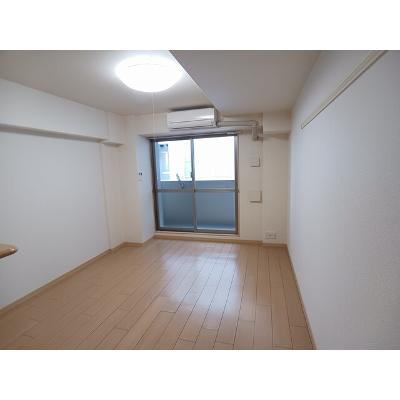 プラチナコート 907【管理NO：1-016213601-09070】 ★家具家電は申し込み後に搬入します★ ★2026年10月上旬入居可能★の物件写真2