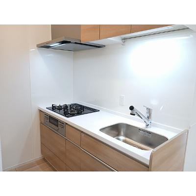 ハイ　ランドⅢ 102【管理NO：1-027214703-01020】 ★家具家電は申し込み後に搬入します★ ★2026年09月中旬入居可能★の物件写真3