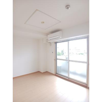 グランパレ 203【管理NO：1-015018801-02030】 ★家具家電は申し込み後に搬入します★ ★2026年10月上旬入居可能★の物件写真2