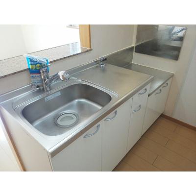 クリスタルコートヴァイオレット 202【管理NO：1-014833102-02020】 ★家具家電は申し込み後に搬入します★ ★2026年10月下旬入居可能★の物件写真3