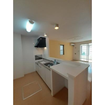 ラパンⅡ 102【管理NO：1-018410302-01020】 ★家具家電は申し込み後に搬入します★の物件写真3