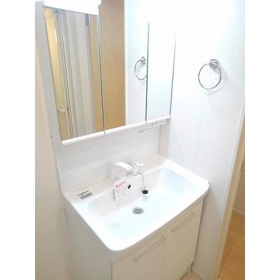 バニラホワイト 201【管理NO：1-024076801-02010】 ★家具家電は申し込み後に搬入します★の物件写真6