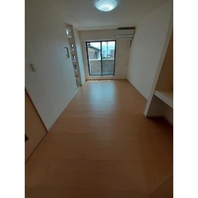 フローラ 203【管理NO：1-019823601-02030】 ★家具家電は申し込み後に搬入します★の物件写真2
