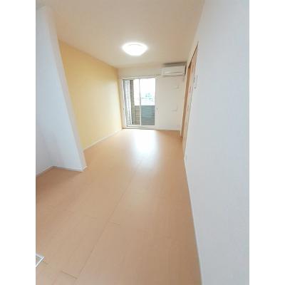 ウインド　フィル 103【管理NO：1-020800901-01030】 ★家具家電は申し込み後に搬入します★ ★2026年10月上旬入居可能★の物件写真2