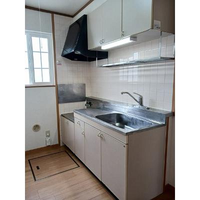グランディール愛光Ｂ 102【管理NO：1-099042001-01020】 ★家具家電は申し込み後に搬入します★ ★2026年10月中旬入居可能★の物件写真3