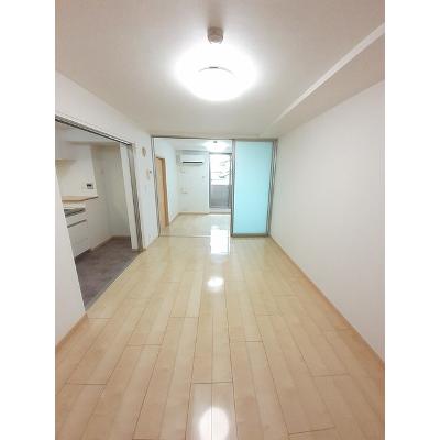 ライジング・サン 206【管理NO：1-017559501-02050】 ★家具家電は申し込み後に搬入します★ ★2026年11月中旬入居可能★の物件写真2