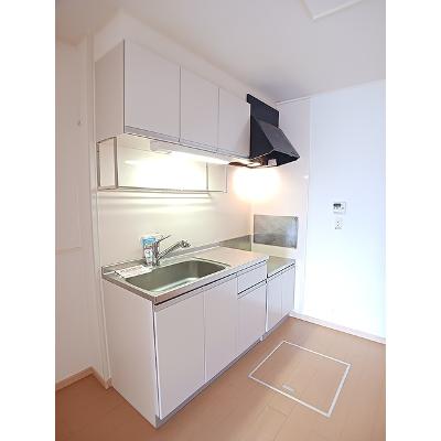 インプレス・桜 102【管理NO：1-016207901-01020】 ★家具家電は申し込み後に搬入します★の物件写真3