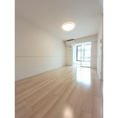 スリジエ 103【管理NO：1-025562801-01030】 ★家具家電は申し込み後に搬入します★ ★2026年09月下旬入居可能★の物件写真2