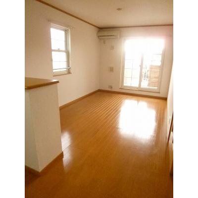サンピエーノ高井Ａ 202【管理NO：1-012502001-02020】 ★家具家電は申し込み後に搬入します★ ★2026年10月中旬入居可能★の物件写真2
