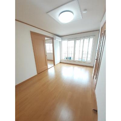 サンフラワー 201【管理NO：1-012535001-02010】 ★家具家電は申し込み後に搬入します★ ★2026年10月上旬入居可能★の物件写真2