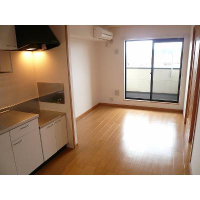 ブルコール　Ｂ棟 203【管理NO：1-014162602-02030】 ★家具家電は申し込み後に搬入します★ ★2026年10月上旬入居可能★の物件写真2