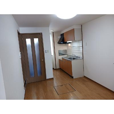 アネックス１ 101【管理NO：1-010216101-01010】 ★家具家電は申し込み後に搬入します★の物件写真2