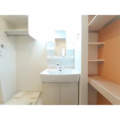 プレミアム・リゾートＢ 103【管理NO：1-022308002-01030】 ★家具家電は申し込み後に搬入します★ ★2026年10月上旬入居可能★の物件写真6