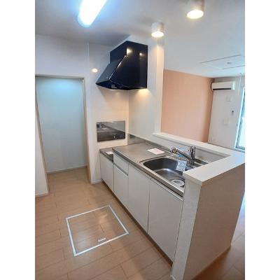 シャインメモリー　Ⅰ 102【管理NO：1-018469401-01020】 ★家具家電は申し込み後に搬入します★の物件写真3