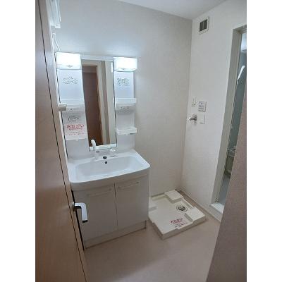 シャインメモリー　Ⅰ 102【管理NO：1-018469401-01020】 ★家具家電は申し込み後に搬入します★の物件写真6