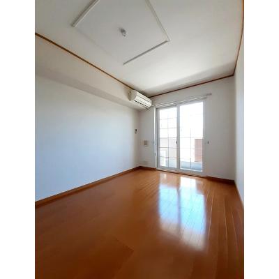 フェリーチェカーサＣ 102【管理NO：1-013641202-01020】 ★家具家電は申し込み後に搬入します★ ★2026年09月下旬入居可能★の物件写真2