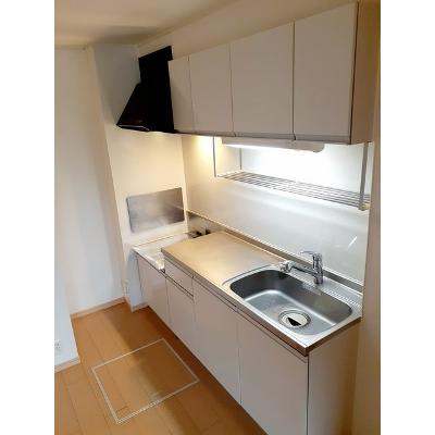 サン　フォレスト　Ⅰ 102【管理NO：1-015800701-01020】 ★家具家電は申し込み後に搬入します★ ★2026年09月下旬入居可能★の物件写真3