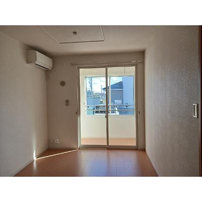 レ・セーナ 102【管理NO：1-018516001-01020】 ★家具家電は申し込み後に搬入します★の物件写真2