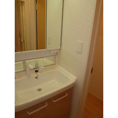 アムール 303【管理NO：1-023478701-03030】 ★家具家電は申し込み後に搬入します★ ★2026年09月上旬入居可能★の物件写真6
