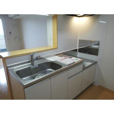 サンタ　モニカ 202【管理NO：1-015692801-02020】 ★家具家電は申し込み後に搬入します★ ★2026年10月中旬入居可能★の物件写真3