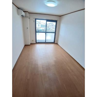 アージェント　シート 201【管理NO：1-011774801-02010】 ★家具家電は申し込み後に搬入します★ ★2026年10月上旬入居可能★の物件写真2