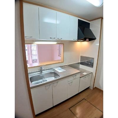 グレース尾崎 101【管理NO：1-013112701-01010】 ★家具家電は申し込み後に搬入します★の物件写真3