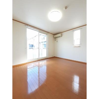 モダン 202【管理NO：1-012826601-02020】 ★家具家電は申し込み後に搬入します★の物件写真2