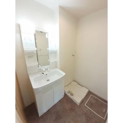 グランデール大島 102【管理NO：1-017122501-01020】 ★家具家電は申し込み後に搬入します★ ★2026年10月上旬入居可能★の物件写真6
