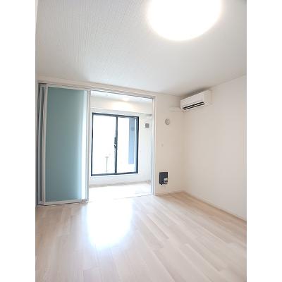 エヴァファースト 104【管理NO：1-027560401-01040】 ★家具家電は申し込み後に搬入します★ ★2026年09月中旬入居可能★の物件写真2