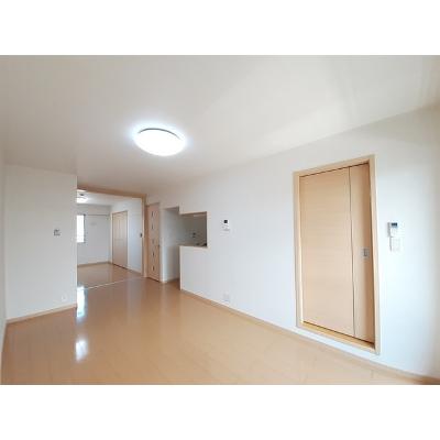 オーブアビタシオン 305【管理NO：1-016768901-03040】 ★家具家電は申し込み後に搬入します★ ★2026年10月上旬入居可能★の物件写真2