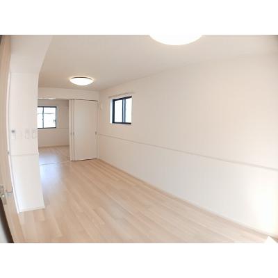メゾン・ド・ファミーリエ　Ⅰ 105【管理NO：1-027831601-01050】 ★家具家電は申し込み後に搬入します★ ★2026年10月中旬入居可能★の物件写真2