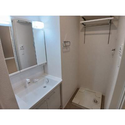 コンフィーエⅠ 103【管理NO：1-027919901-01030】 ★家具家電は申し込み後に搬入します★ ★2026年10月上旬入居可能★の物件写真6
