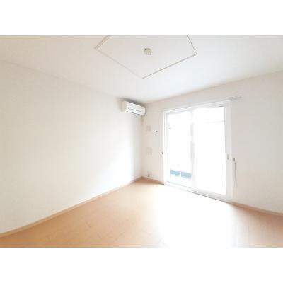 フォーシーズン　Ｅ棟 101【管理NO：1-016228801-01010】 ★家具家電は申し込み後に搬入します★の物件写真2