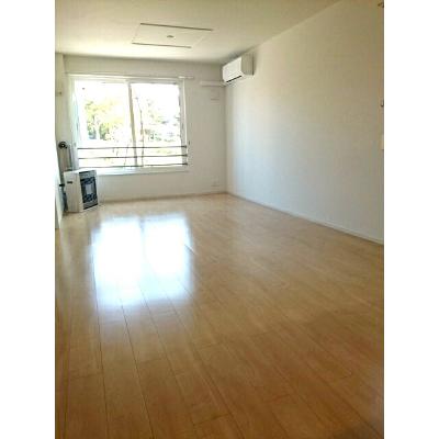 クリスタル 104【管理NO：1-022341801-01040】 ★家具家電は申し込み後に搬入します★ ★2026年10月中旬入居可能★の物件写真2