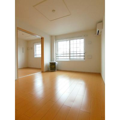 モリス 203【管理NO：1-021049302-02030】 ★家具家電は申し込み後に搬入します★ ★2026年10月上旬入居可能★の物件写真2
