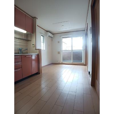 グラン　アルブル 202【管理NO：1-013389501-02020】 ★家具家電は申し込み後に搬入します★の物件写真2