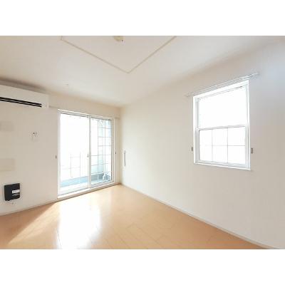 アプローズ 101【管理NO：1-017734901-01010】 ★家具家電は申し込み後に搬入します★ ★2026年10月上旬入居可能★の物件写真2
