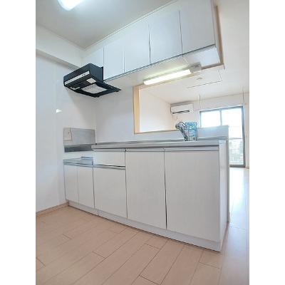 セーリオ 202【管理NO：1-017028601-02020】 ★家具家電は申し込み後に搬入します★の物件写真3