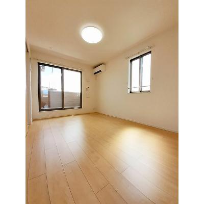 Ａｍａｚｉｎｇ　ＳｑｕａｒｅＤ 204【管理NO：1-022345404-02040】 ★家具家電は申し込み後に搬入します★ ★2026年09月下旬入居可能★の物件写真2