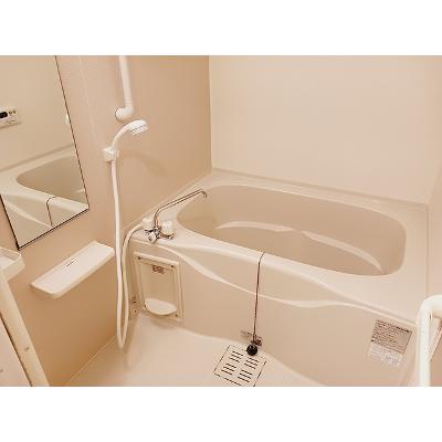 フローリッシュ 203【管理NO：1-018079201-02030】 ★家具家電は申し込み後に搬入します★の物件写真4