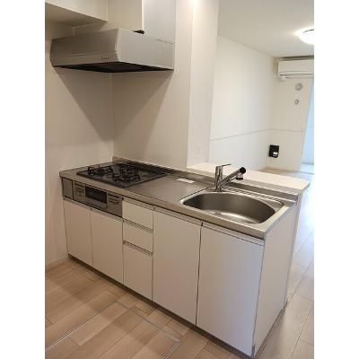 キッサ　Ⅱ 102【管理NO：1-026043702-01020】 ★家具家電は申し込み後に搬入します★ ★2026年10月上旬入居可能★の物件写真3