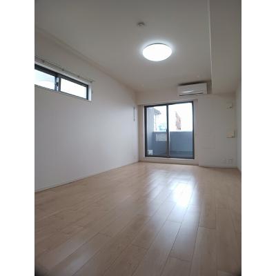 クロスロード　プラス　Ｙ 201【管理NO：1-023244801-02010】 ★家具家電は申し込み後に搬入します★ ★2026年10月上旬入居可能★の物件写真2